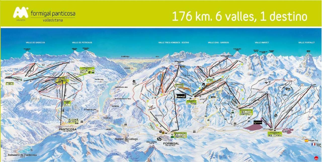 Edif. La Corona El Pueyo de Jaca Kültér fotó